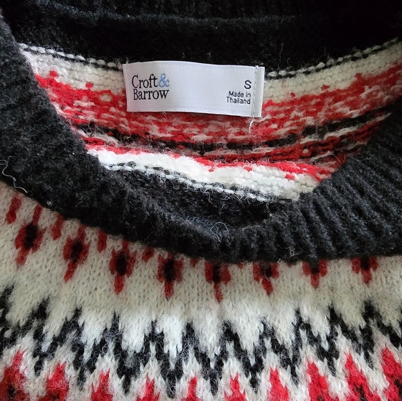 Beautiful Festive Sweaters - Picture 5 of 7